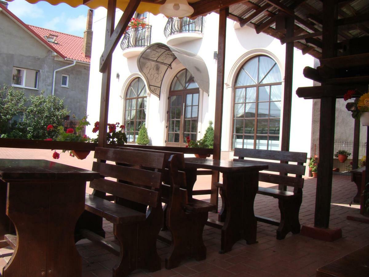 Casa Hora Hotel Suceava Luaran gambar