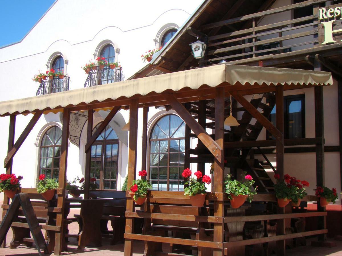 Casa Hora Hotel Suceava Luaran gambar